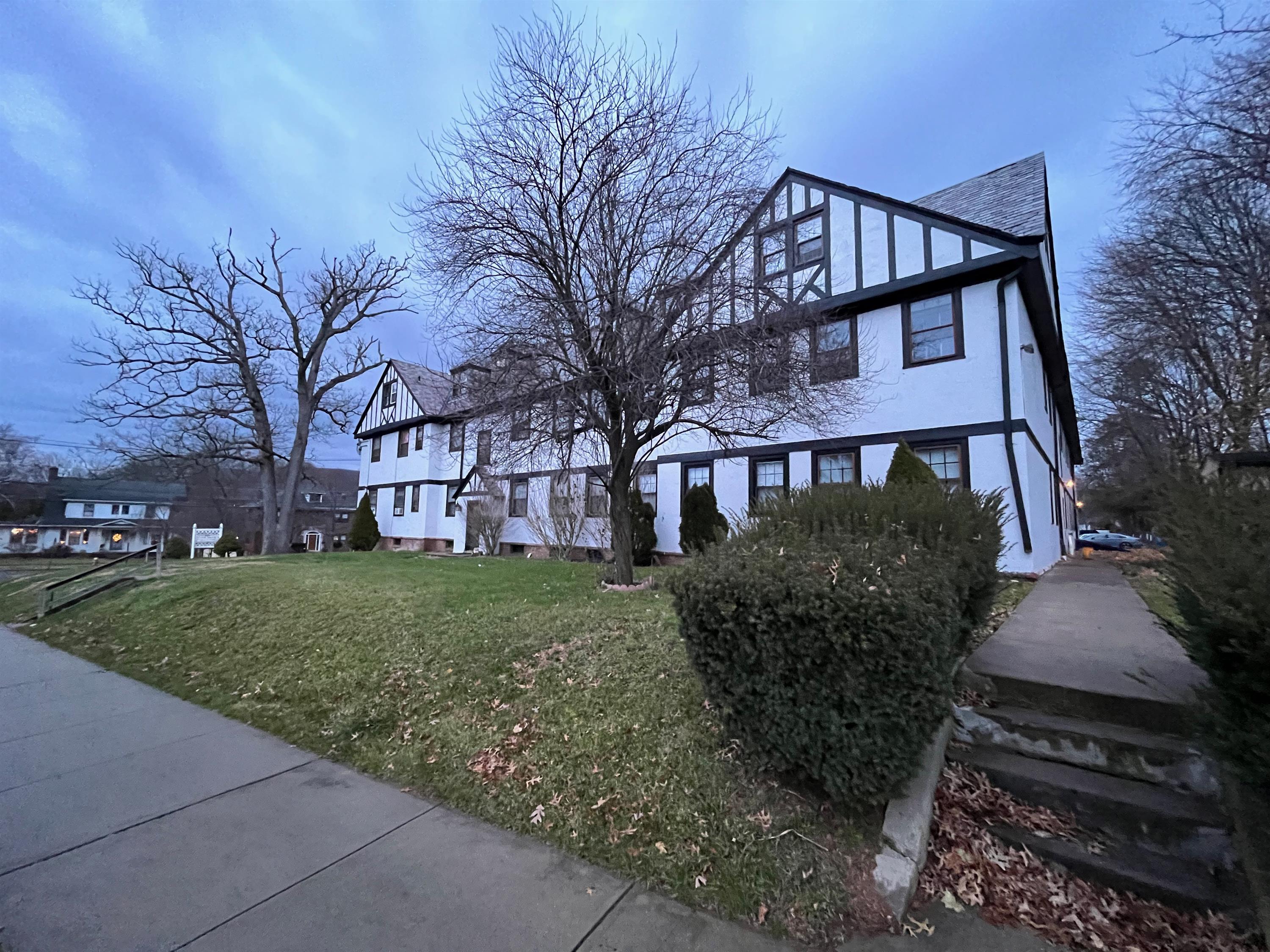 Property thumbnail image